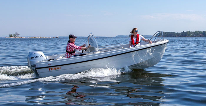 TERHI 450 CC ABS Boat