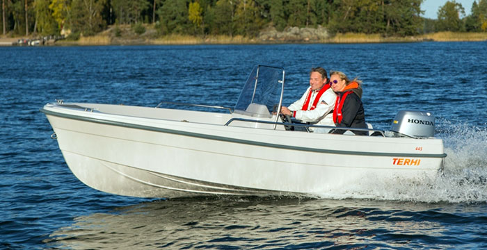 TERHI 450 SC ABS Boat